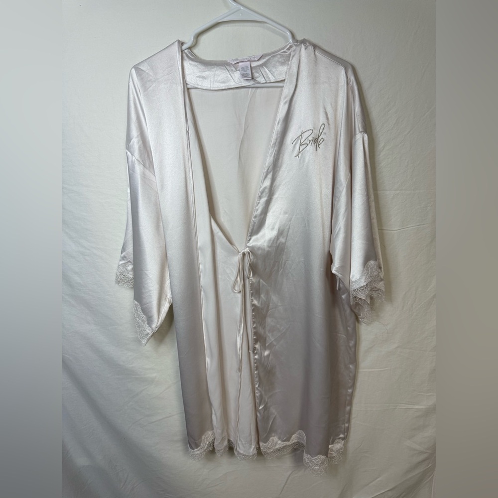 Victoria Secret White Bridal Robe - Picture 4 of 7